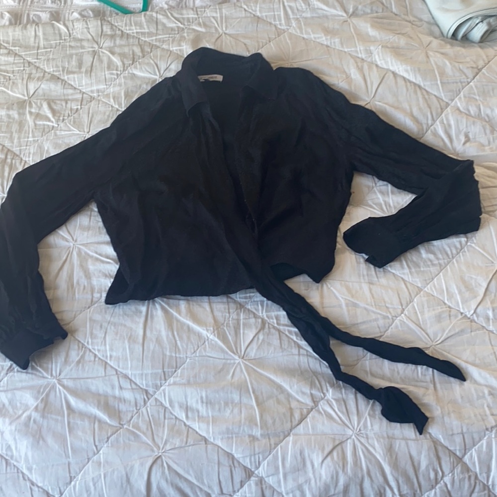 Good American Woman classic Black blouse
